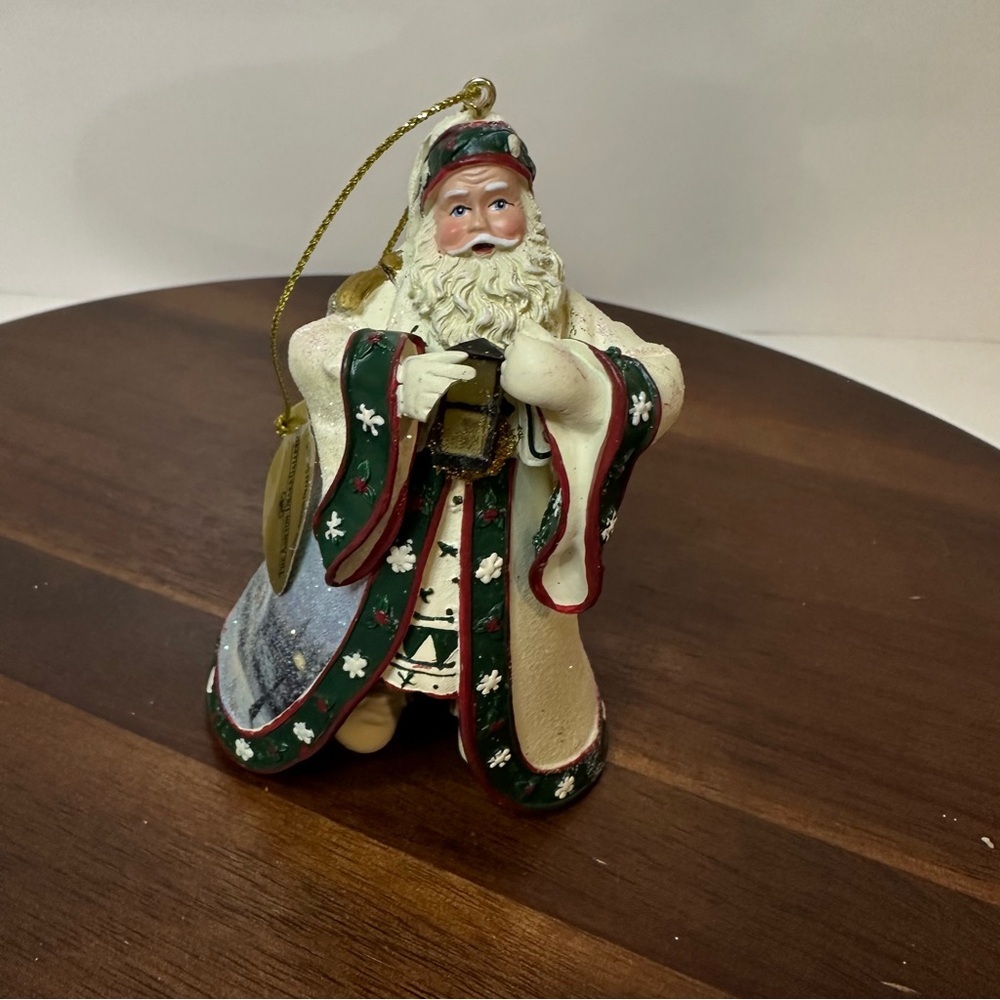 Thomas Kinkade Santa Ornament – The Ashton-Drake Galleries – Winter Scene Robe